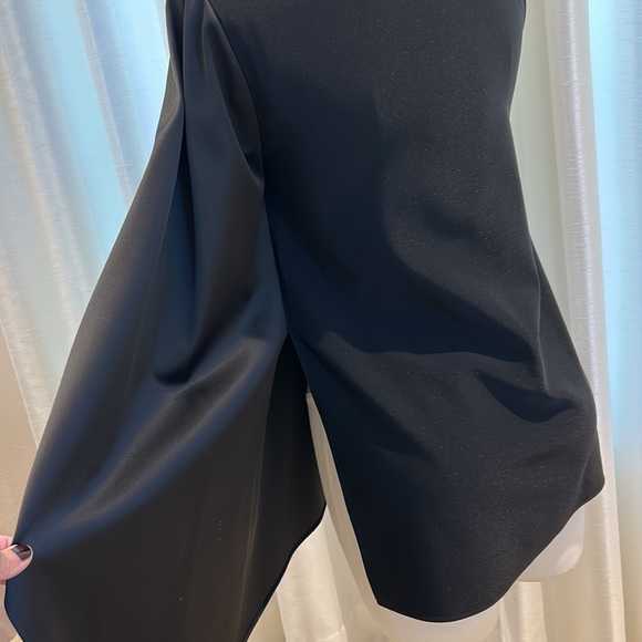 Rosetta Getty black top with asymmetrical cape sleeve size 0 - Picture 6 of 9